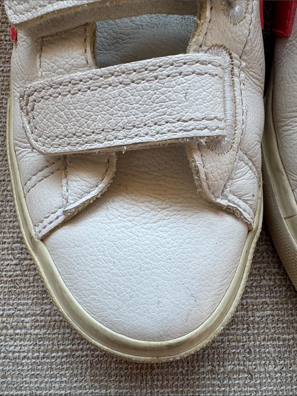 Veja “Recife” White Leather Sneakers with neon Pink Accents, size 39/8 - Picture 15 of 16